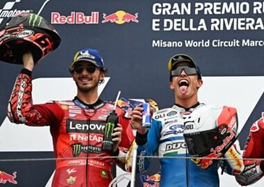 Kebingungan Francesco Bagnaia Saat Jorge Martin Ganti Motor pada MotoGP San Marino di Tengah Ledekan Marc Marquez karena Hujan Turun