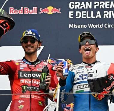 Kebingungan Francesco Bagnaia Saat Jorge Martin Ganti Motor pada MotoGP San Marino di Tengah Ledekan Marc Marquez karena Hujan Turun